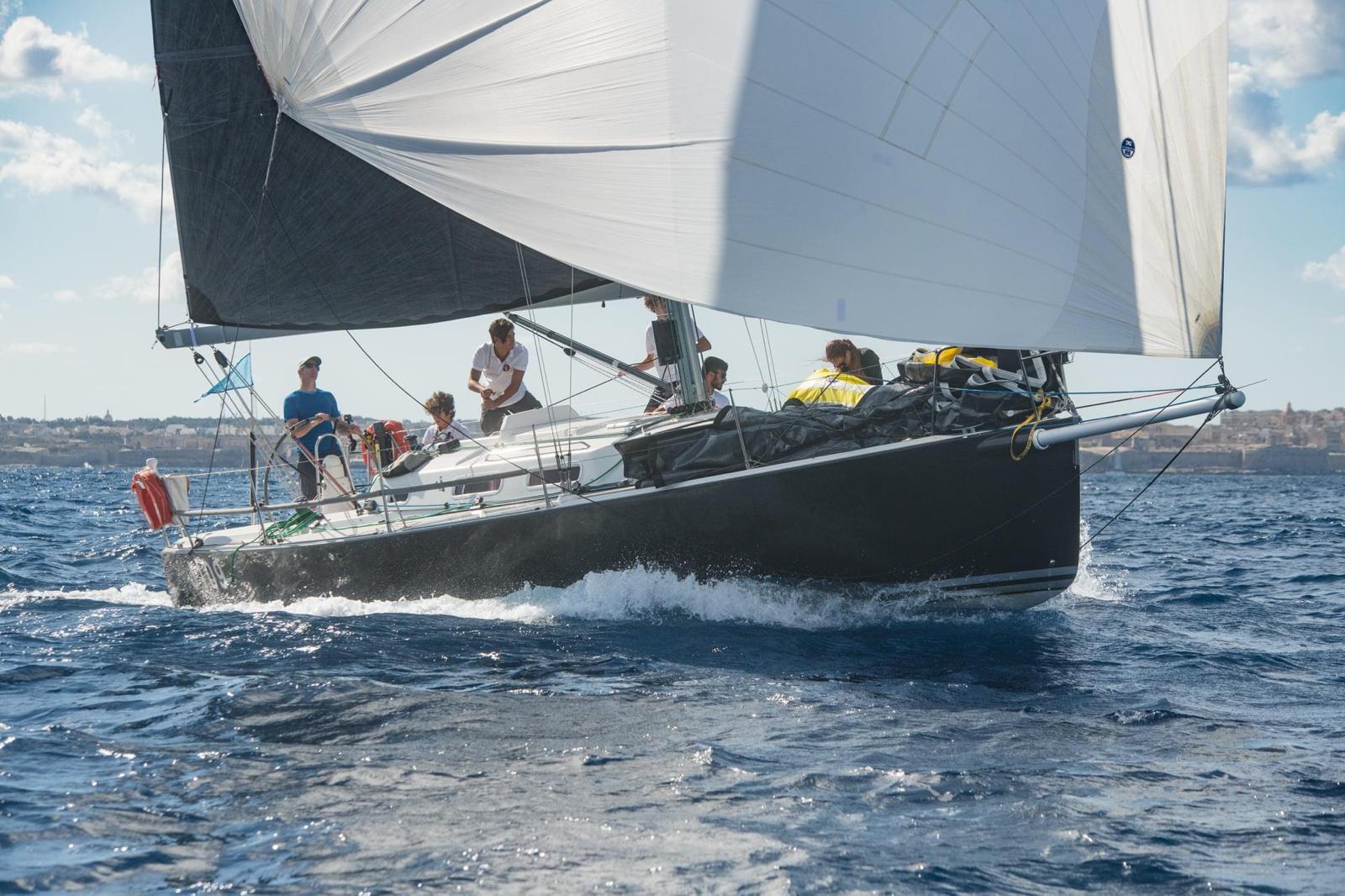 “Stop Talking Yourself Out Of It”: In Conversation with Boat Vet’s Charlotte & Lloyd Hamilton